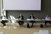 Führten durch die Sitzung: Markus Lorenz, stellvertrentender Landesbeauftragter; TLMB Joachim Leibiger; Marco Hedrich mit Assistenz . Klick öffnet eine vergrößerte Ansicht.