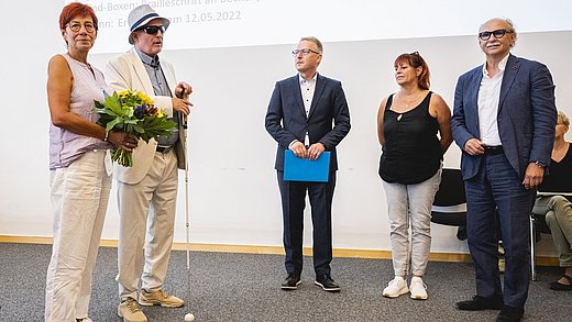 Gewinner des Inklusionspreises: Stadtwerke Sömmerda und Architekturbüro Casparius (links im Bild: Laudatorin Carola Stange, LINKE) 