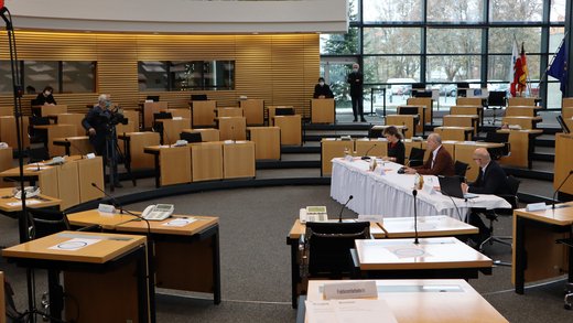 Pressekonferenz des TLMB mit Birgit Keller und Joachim Leibiger