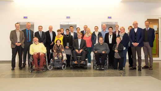 Gruppenbild der Beauftragten von Bund und Ländern in Dresden