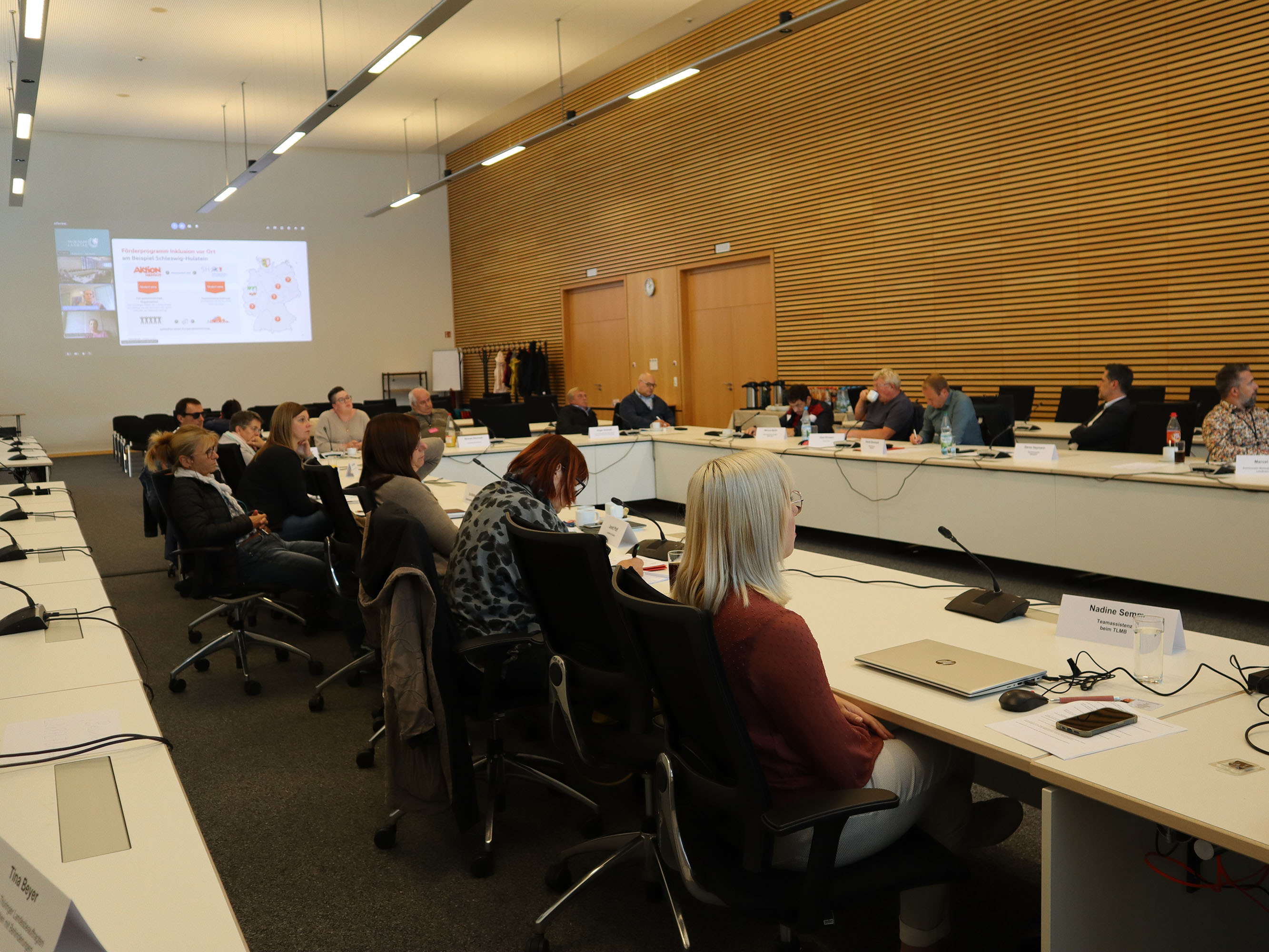 Blick in den Sitzungssaal im Thüringer Landtag